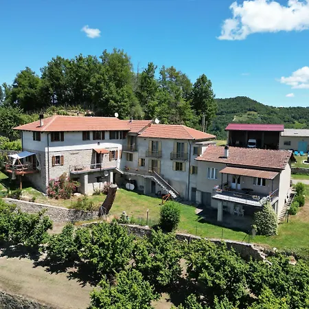 Met Zwevend Panoramisch Terras * Cortemilia
